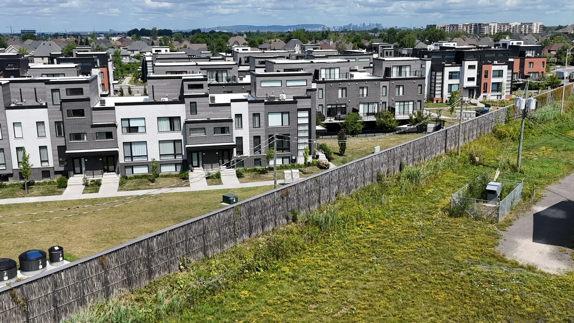 Mur antibruit pour un projet immobilier, Québec